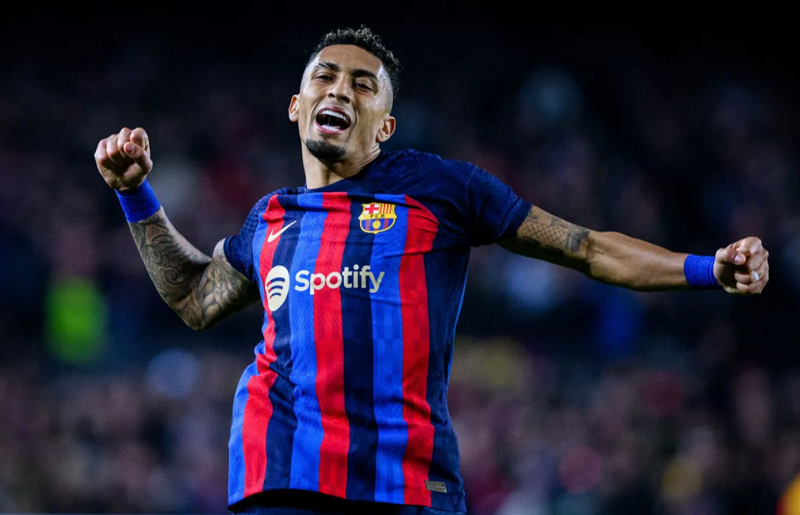 chelsea-nham-raphinha-canh-bac-80-trieu-bang-de-tim-lai-hao-quang-hazard