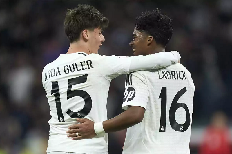 nong-arda-guler-chinh-thuc-len-tieng-ve-tin-don-gia-nhap-arsenal