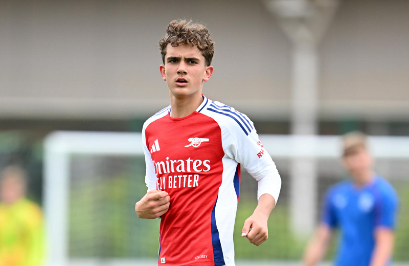 max-dowman-tuong-lai-ruc-ro-cua-vien-ngoc-15-tuoi-arsenal