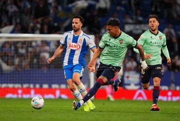 Espanyol vs Levante (02:00 – 28/04)