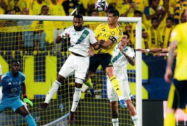 Al Nassr vs Al-Ahli SFC (01:00 – 30/04)