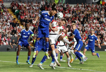 Rayo Vallecano vs Strasbourg (02:00 – 01/05)